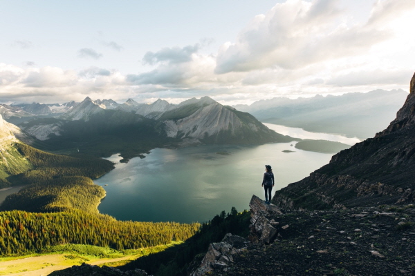 Three Isle Lake, Kananaskis CountryⒸAlberta