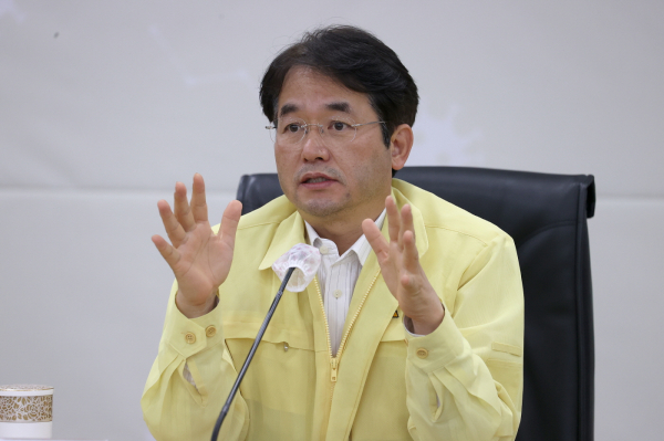 이동환 고양특례시장이 1일 재난상황실을 찾아 공식업무를 시작했다