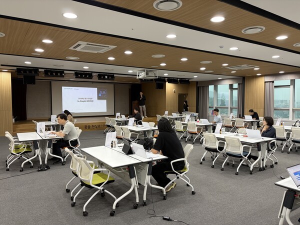 "투자냐 해외진출이냐"...스타트업 25곳, 전문가와 1대1 '성장 해법' 찾았... - 뉴스 썸네일 이미지